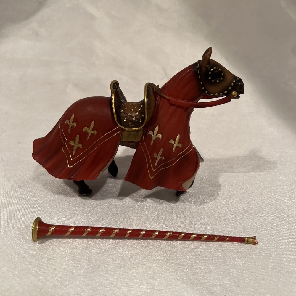 2003 Schleich Red Tournament Fleur De Lis Jousting Knight's Brown Horse Medieval
